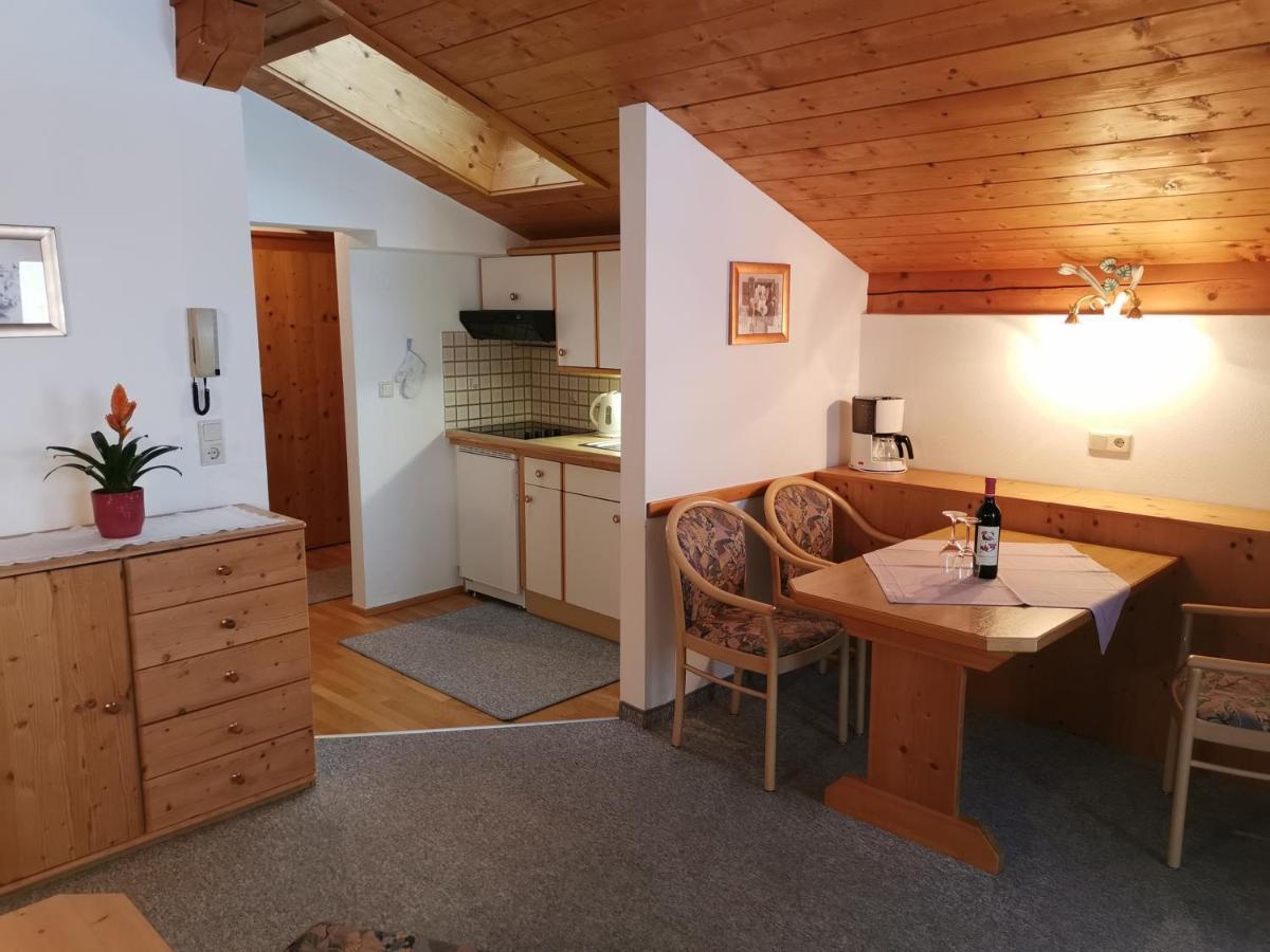 Ferienwohnung Haus Moosplatzl Leutasch Exterior foto
