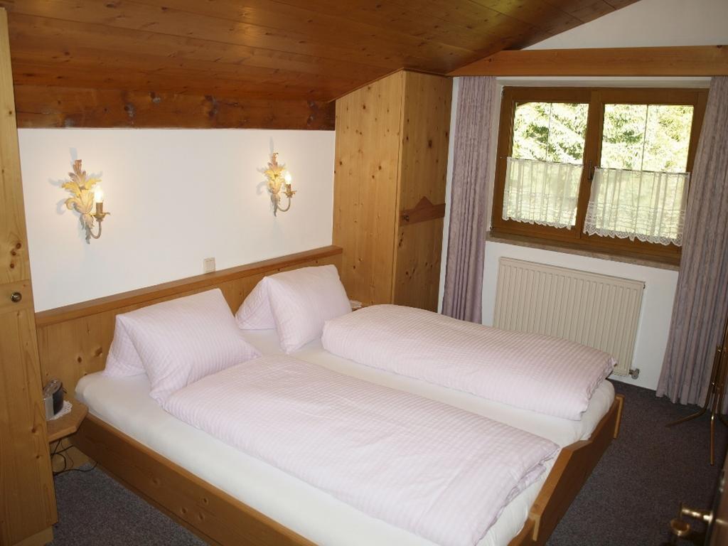 Ferienwohnung Haus Moosplatzl Leutasch Zimmer foto